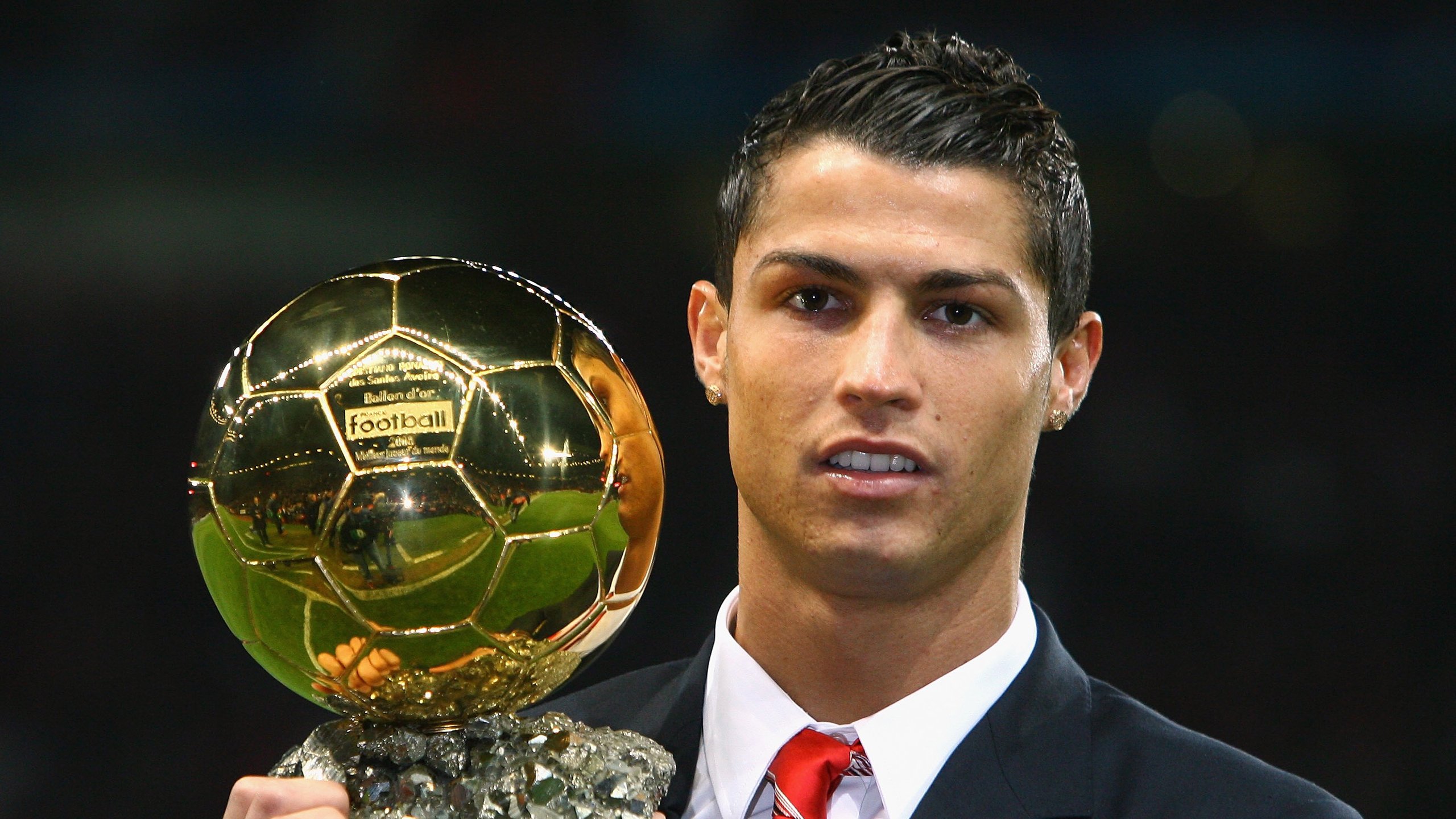 福特:凭借精准传球与优秀控制力,成为全黑队的战术核心,territory福特