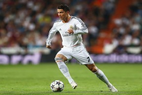 开云体育app网页版安全-奥尔韦拉稳扎稳打锁定决赛席位，奥厄 vs 维尔茨堡